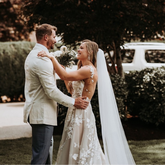 Galia Lahav Wedding Dress - Picture 15 of 16